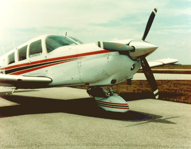 Hrtz-Piper_PA-32-260_3-Blade-O-540.jpg