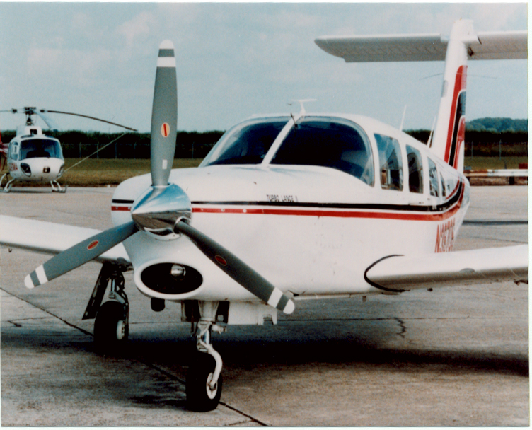 Hrtz-Piper_PA-32RT-300T_3-Blade-TIO-540.jpg